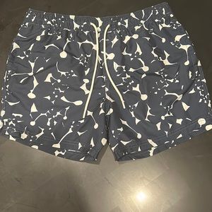 cotton on men’s shorts never worn
